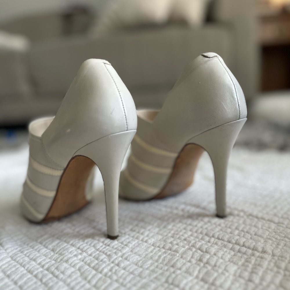 Camilla Skovgaard London leather Cream Peep-Toe Stilettos - Picture 8 of 16